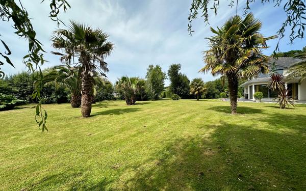 Maison à vendre    4 pièces • 207 m2 Milizac