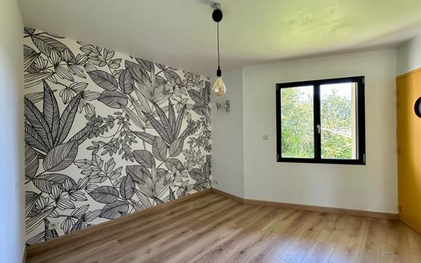 Maison à vendre    4 pièces • 207 m2 Milizac