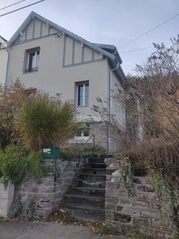 Jolie Maison avec terrain à Bruyères