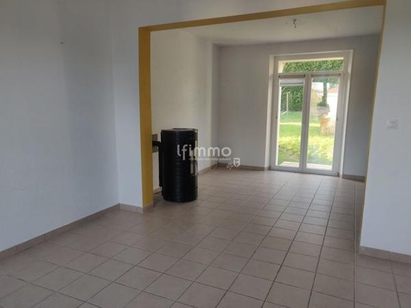 Jolie Maison avec terrain à Bruyères