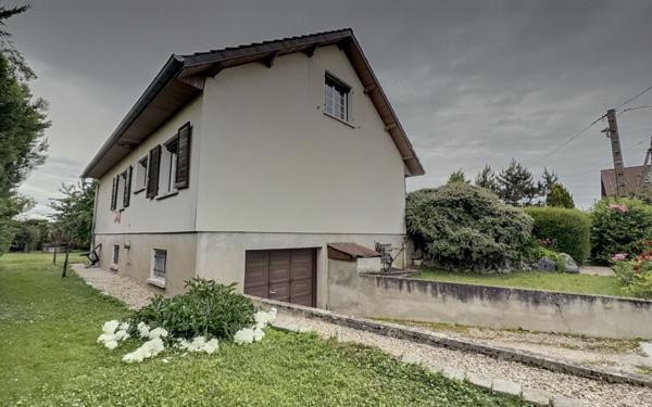 Maison à vendre    6 pièces •  Bretenière