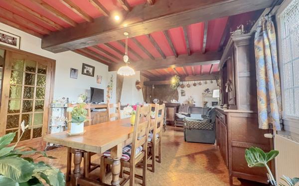 Maison à vendre    6 pièces •  Bretenière