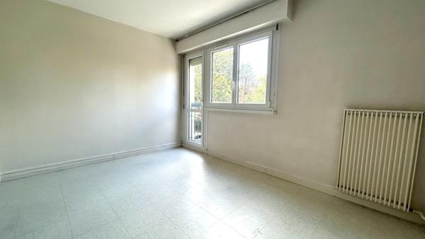 Appartement Evry Courcouronnes 3 pièce(s) 64.21 m2