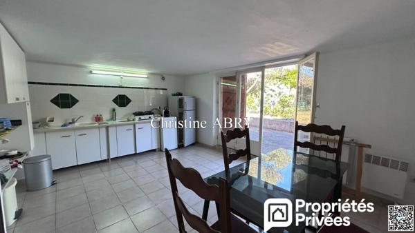 Rare à Boulouris - Villa 8 pièces 180 M2 avec appartement Indépendant
