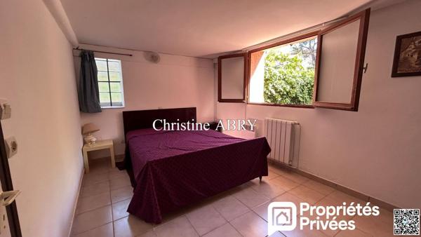 Rare à Boulouris - Villa 8 pièces 180 M2 avec appartement Indépendant