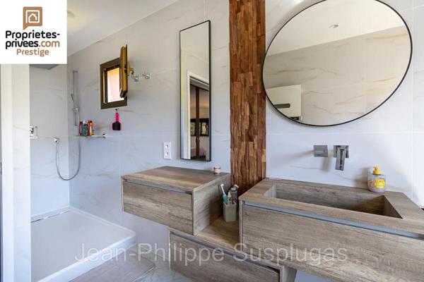Villa Sanary Sur Mer 7 pièce(s) 235 m2