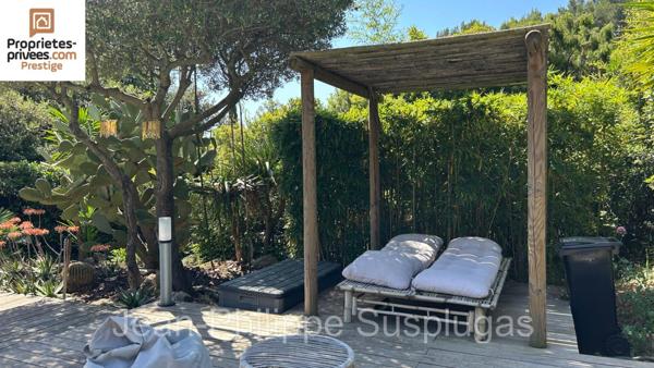 Villa Sanary Sur Mer 7 pièce(s) 235 m2