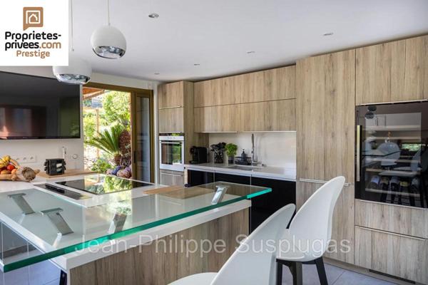 Villa Sanary Sur Mer 7 pièce(s) 235 m2
