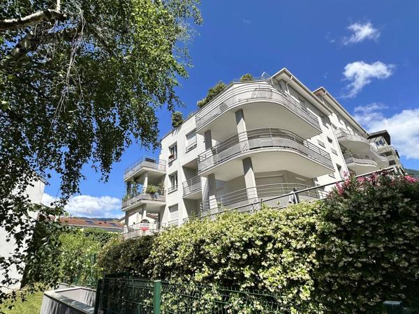 GRENOBLE – QUAI DE LA GRAILLE – T3 AVEC TERRASSE + GARAGE