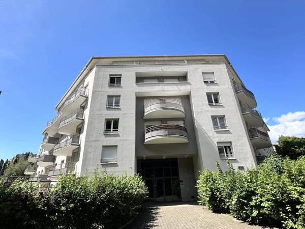GRENOBLE – QUAI DE LA GRAILLE – T3 AVEC TERRASSE + GARAGE