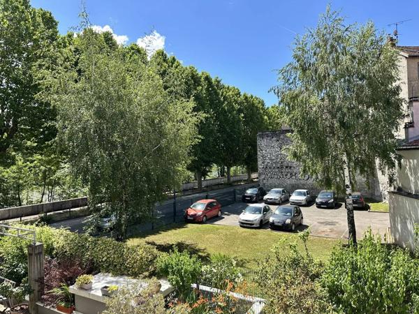 GRENOBLE – QUAI DE LA GRAILLE – T3 AVEC TERRASSE + GARAGE