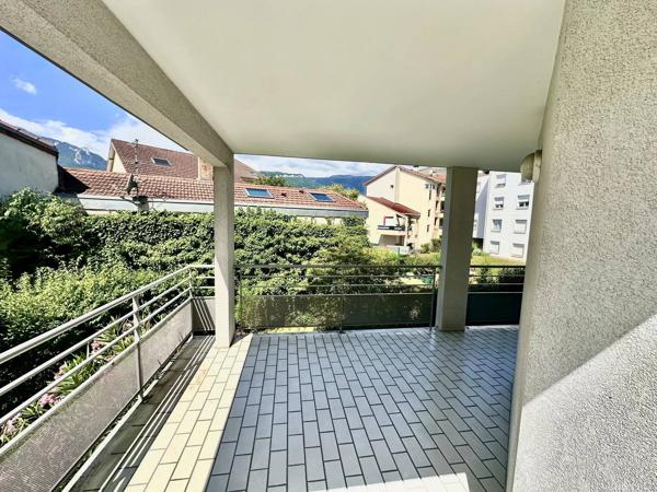 GRENOBLE – QUAI DE LA GRAILLE – T3 AVEC TERRASSE + GARAGE