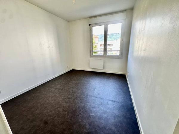 GRENOBLE – QUAI DE LA GRAILLE – T3 AVEC TERRASSE + GARAGE