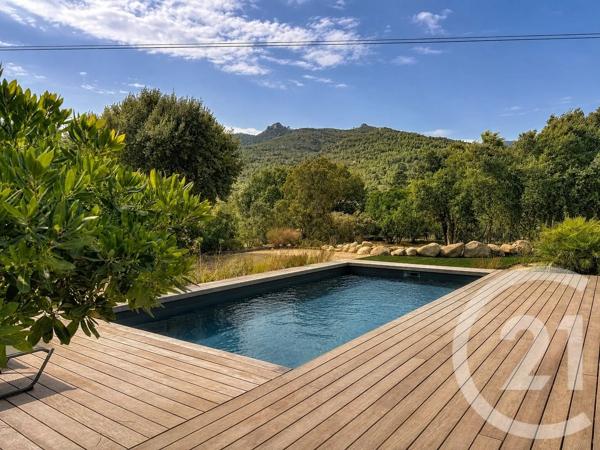 Maison à vendre  5 pièces - 134,19 m 2   LECCI  - 201