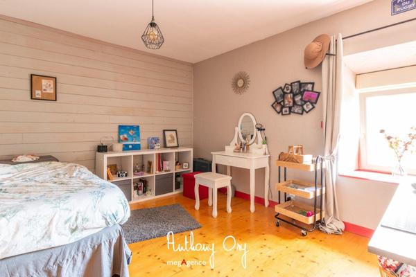 Maison à Valdallière, 14410 - 7 pièces 217m²