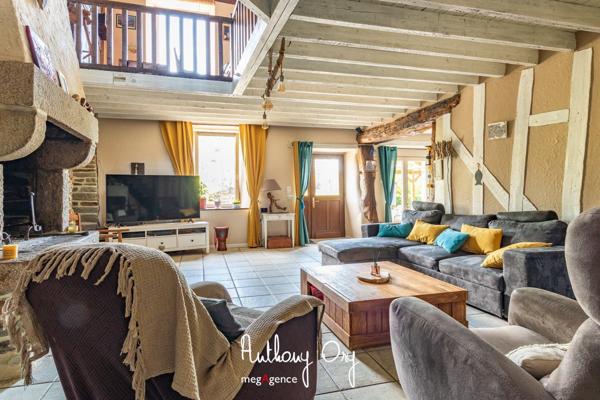 Maison à Valdallière, 14410 - 7 pièces 217m²