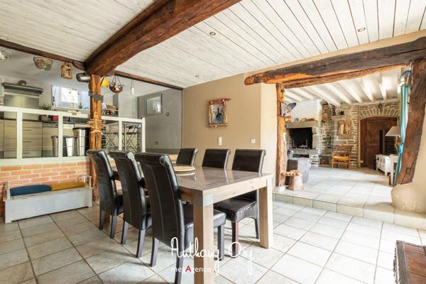 Maison à Valdallière, 14410 - 7 pièces 217m²