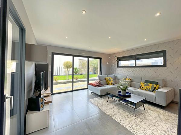 La Mézière (35520) Superbe maison contemporaine – Calme, volumes et prestations haut de gamme