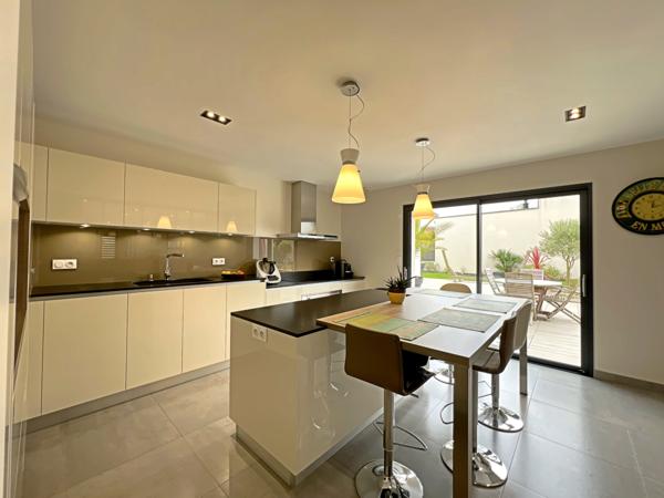 La Mézière (35520) Superbe maison contemporaine – Calme, volumes et prestations haut de gamme