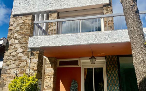 Maison à vendre    4 pièces • 174 m2 Le Beausset