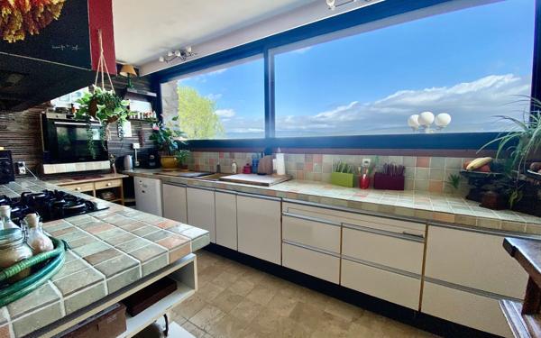 Maison à vendre    4 pièces • 174 m2 Le Beausset