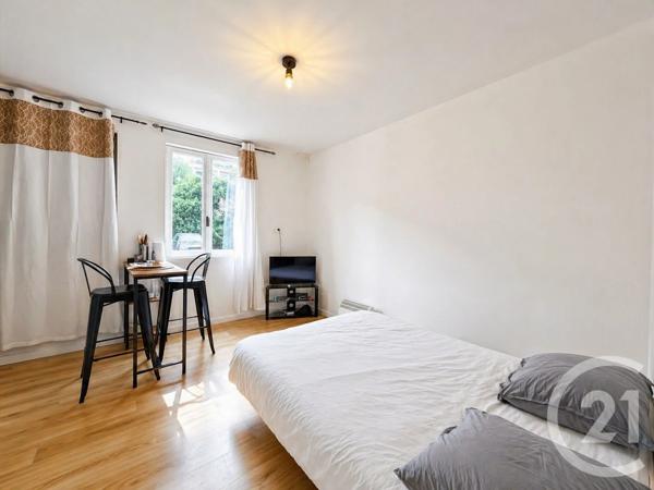 Appartement T4 à vendre  4 pièces - 98,07 m 2   CALVI  - 202