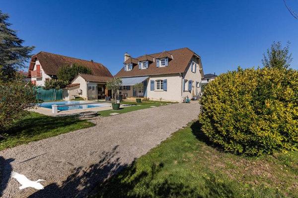 Maison à vendre |  Bizanos |  5 pièces | 140 m²