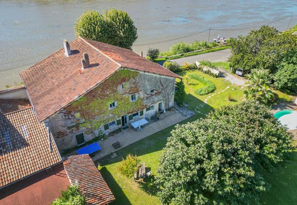 Ancienne ferme de caractère de plus de 300 m² aux portes de l'Adour