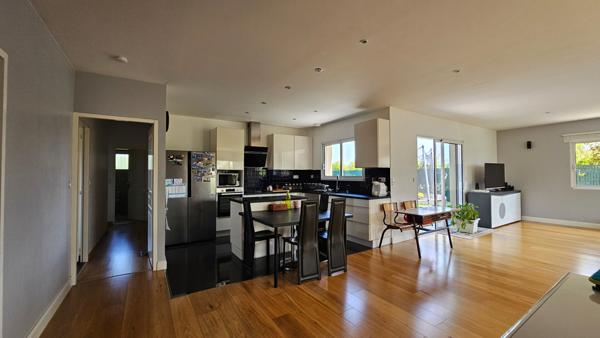 MAISON EXCELLENT ETAT SUR ECHILLAIS NON MITOYENNE