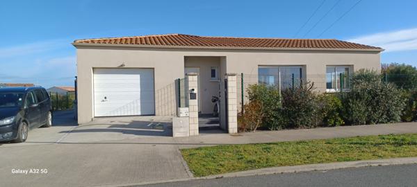 MAISON EXCELLENT ETAT SUR ECHILLAIS NON MITOYENNE