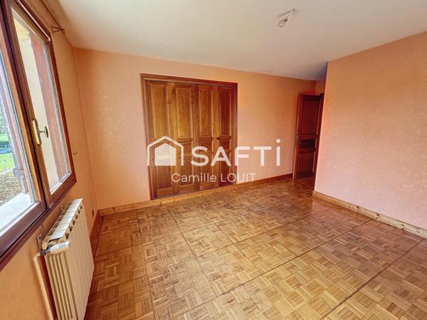 Maison familiale à rénover au calme.