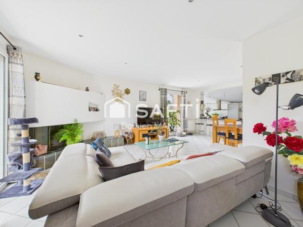 MAISON T4 AVEC DOUBLE GARAGE