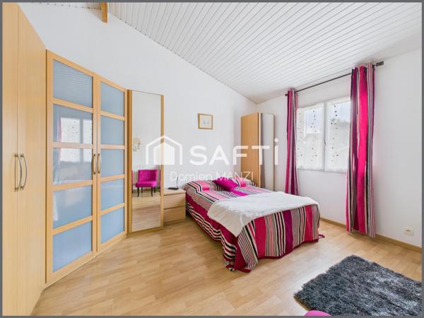 MAISON T4 AVEC DOUBLE GARAGE