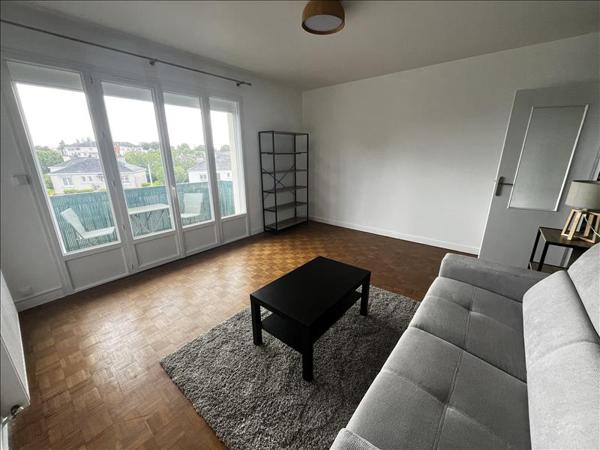 Appartement à louer 595 € CC TOURS 1 pièce 40 m² DPE D