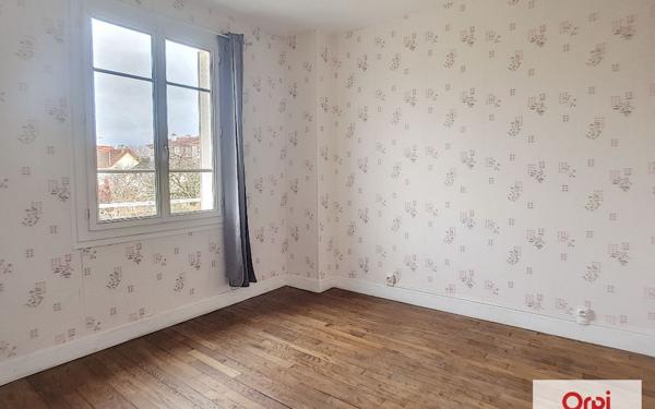 Maison à louer    3 pièces • 76,81 m2 Montluçon