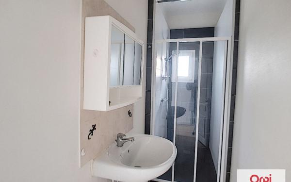 Maison à louer    3 pièces • 76,81 m2 Montluçon