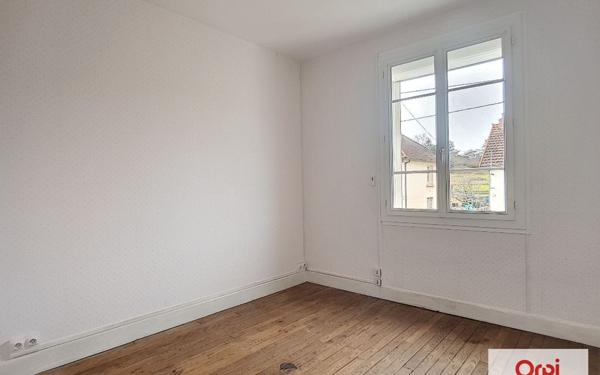 Maison à louer    3 pièces • 76,81 m2 Montluçon