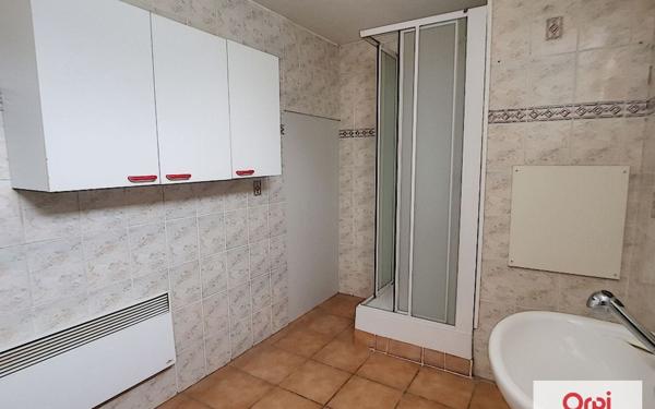 Maison à louer    3 pièces • 76,81 m2 Montluçon