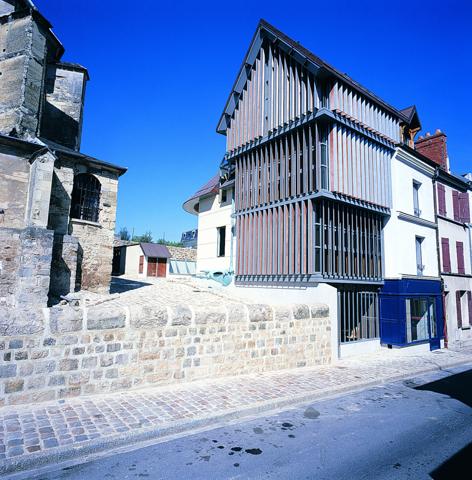 CHATEAU THIERRY (02) hyper centre à vendre Immeuble de rapport de grande qualité architecturale.