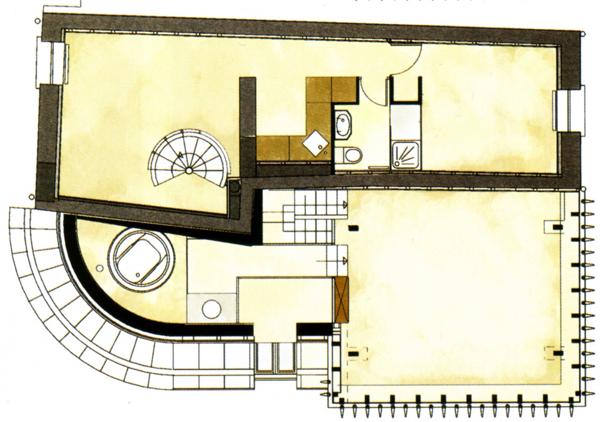 CHATEAU THIERRY (02) hyper centre à vendre Immeuble de rapport de grande qualité architecturale.