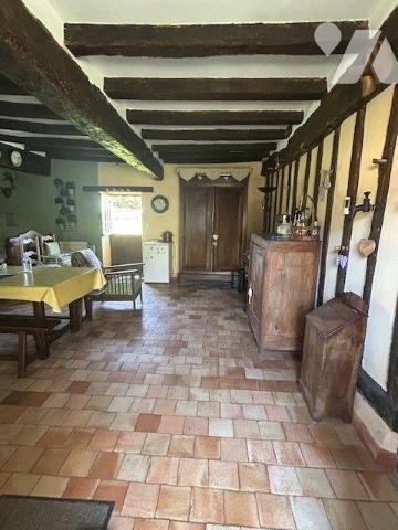 MAISON A VENDRE BAUGE EN ANJOU
5 Min BAUGE
Maison de Charme située dans un bel environnement....