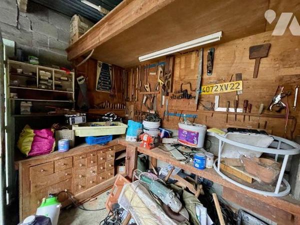 Centre ville Lannion, quartier STANCO.
Charmante petite maison ayant besoin d'une rénovation i...