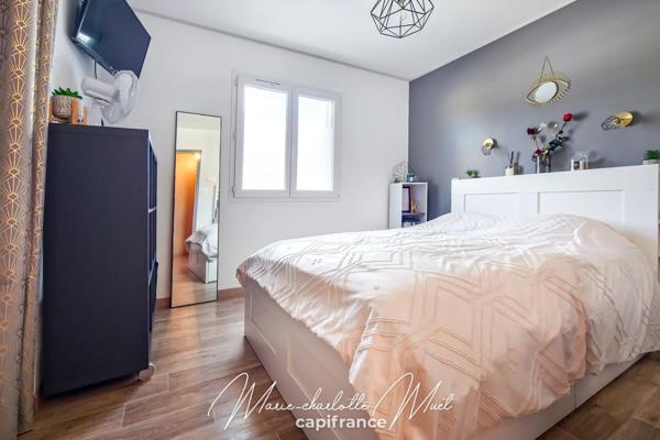 Grande maison familiale avec logement indépendant, garages et dépendances