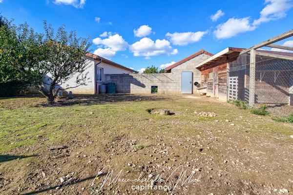 Grande maison familiale avec logement indépendant, garages et dépendances