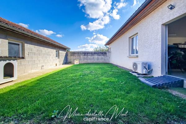 Grande maison familiale avec logement indépendant, garages et dépendances