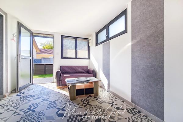 Grande maison familiale avec logement indépendant, garages et dépendances