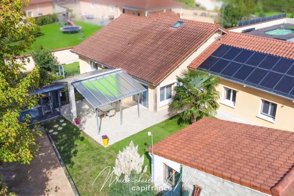 Grande maison familiale avec logement indépendant, garages et dépendances