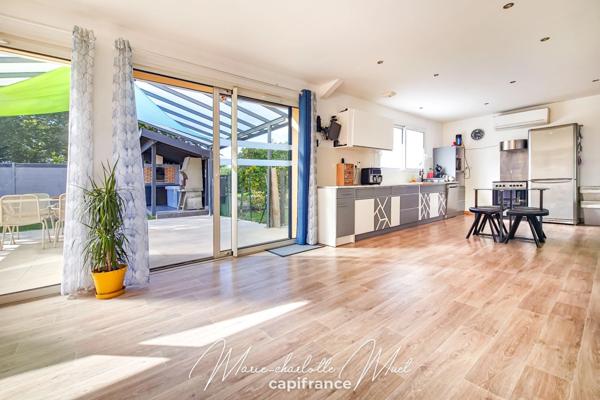 Grande maison familiale avec logement indépendant, garages et dépendances