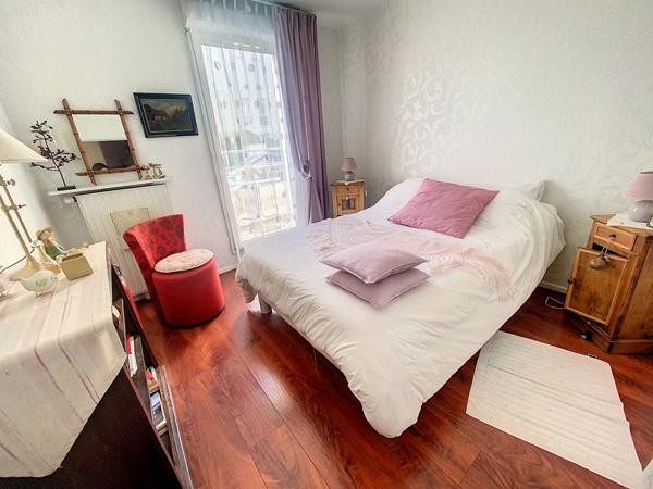 Appartement rez-de-jardin de 4 pièces 86 m², double place de parkings, cave !  Au village de Montigny