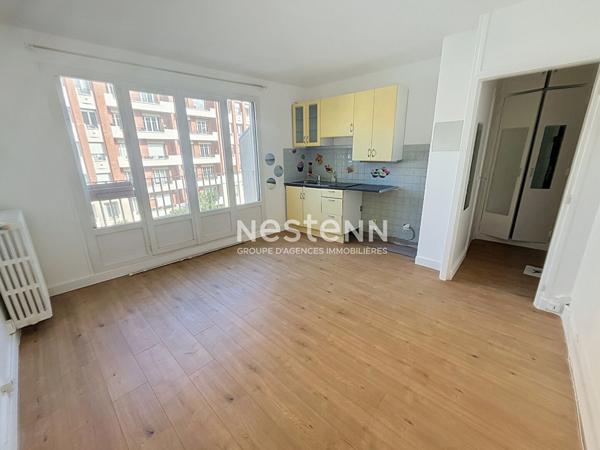 ISSY- centre ville, Studio, lumineux,